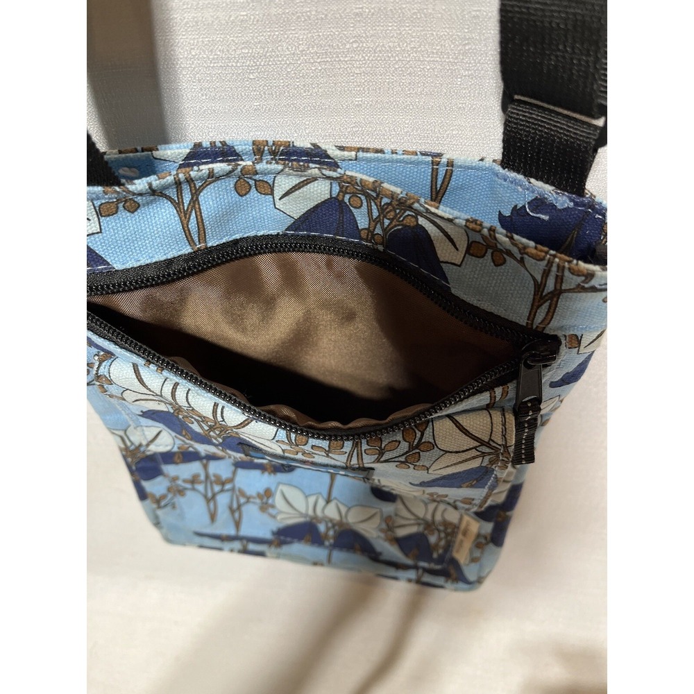 Kavu Bag Womens One Size Blue White Floral Limited Edition Crossbody Purse - Picture 6 of 16